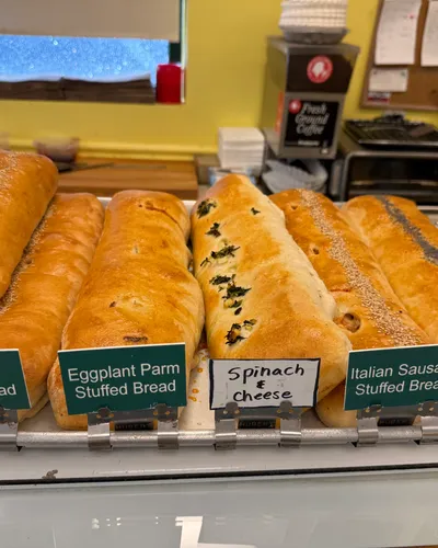 Labeled varieties of stuffed bread